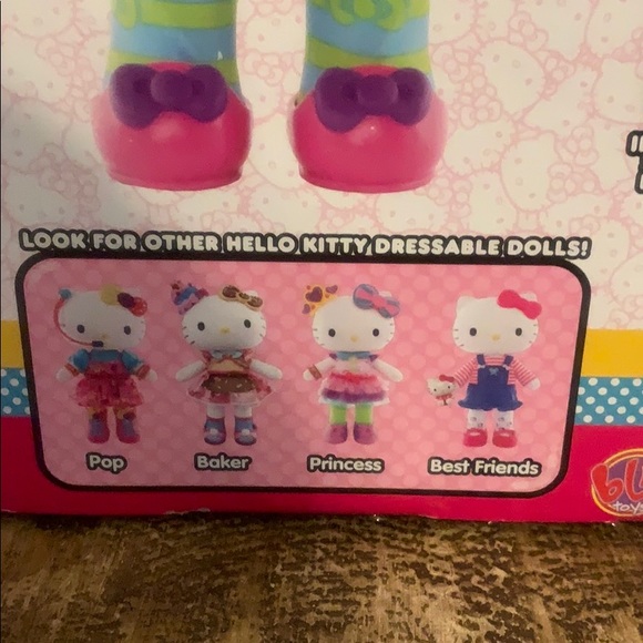 Hello kitty posable doll - Picture 7 of 11
